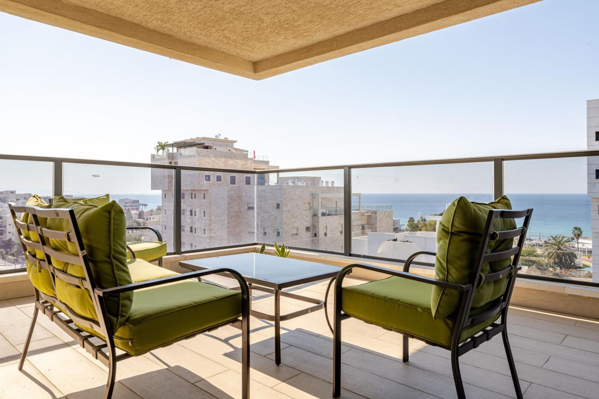 Balfour Sea View City Center Naharija Exterior foto